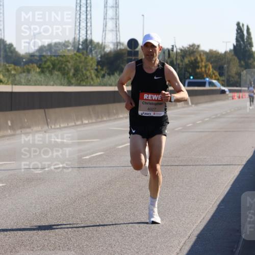 03.10.2025 - Köhlbrandbrückenlauf Strokosch-Dieckow http://msf.ph/oto/9103605 03.10.2025 12:10:39 Position 3 4027 meine-sportfotos.de