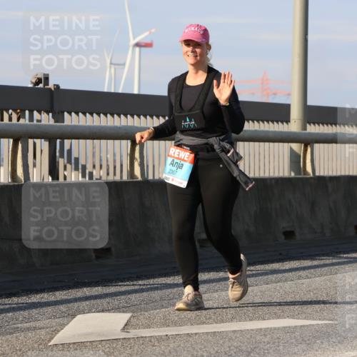 03.10.2025 - Köhlbrandbrückenlauf Strokosch-Dieckow http://msf.ph/oto/9103620 03.10.2025 10:13:15 Position 2 2367 meine-sportfotos.de