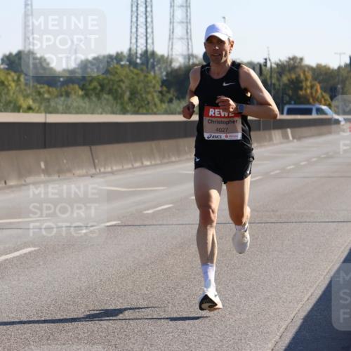 03.10.2025 - Köhlbrandbrückenlauf Strokosch-Dieckow http://msf.ph/oto/9103625 03.10.2025 12:10:39 Position 3 4027 meine-sportfotos.de