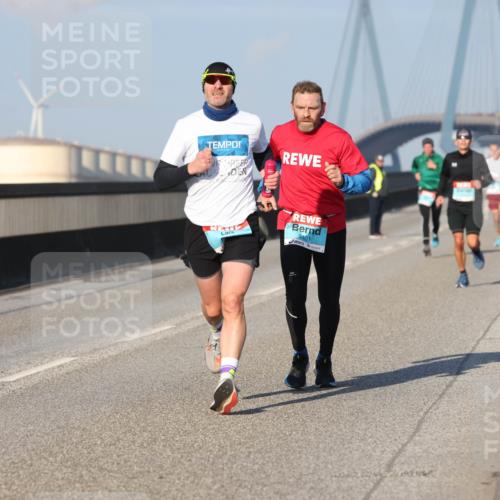 03.10.2025 - Köhlbrandbrückenlauf Lena Gebhardt http://msf.ph/oto/9103636 03.10.2025 09:38:09 Position 2 3401 meine-sportfotos.de