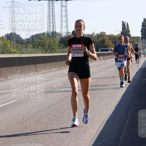 03.10.2025 - Köhlbrandbrückenlauf Strokosch-Dieckow http://msf.ph/oto/9103637 03.10.2025 12:10:49 Position 3 6516 meine-sportfotos.de