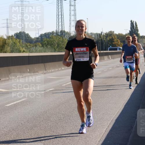 03.10.2025 - Köhlbrandbrückenlauf Strokosch-Dieckow http://msf.ph/oto/9103660 03.10.2025 12:10:49 Position 3 6516 meine-sportfotos.de