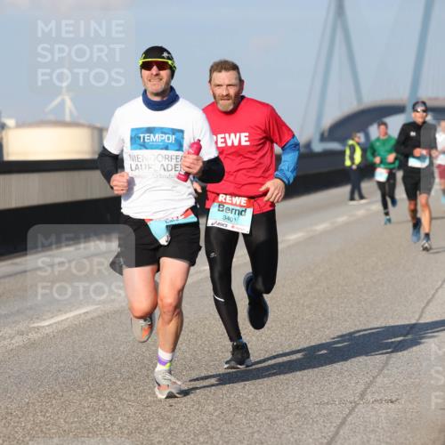 03.10.2025 - Köhlbrandbrückenlauf Lena Gebhardt http://msf.ph/oto/9103673 03.10.2025 09:38:09 Position 2 3401 meine-sportfotos.de
