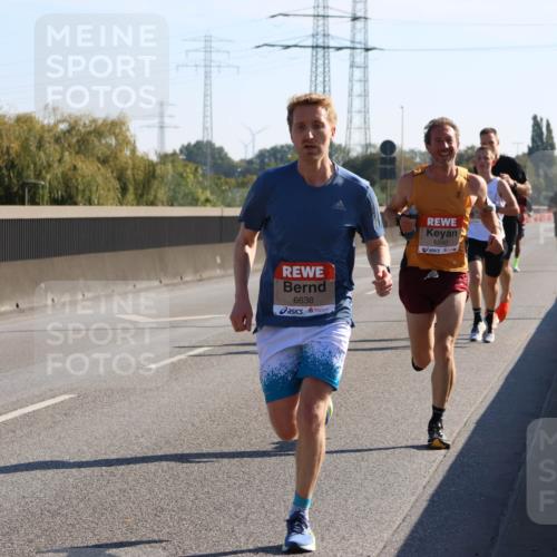 03.10.2025 - Köhlbrandbrückenlauf Strokosch-Dieckow http://msf.ph/oto/9103674 03.10.2025 12:10:53 Position 3 6638, 6240 meine-sportfotos.de