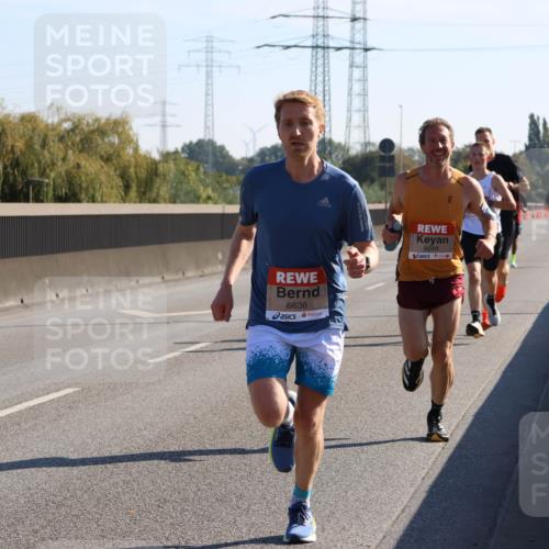 03.10.2025 - Köhlbrandbrückenlauf Strokosch-Dieckow http://msf.ph/oto/9103678 03.10.2025 12:10:53 Position 3 6638, 6240, 482 meine-sportfotos.de