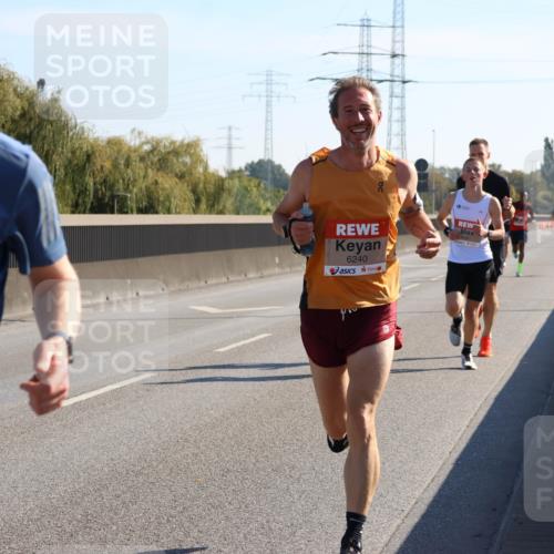 03.10.2025 - Köhlbrandbrückenlauf Strokosch-Dieckow http://msf.ph/oto/9103713 03.10.2025 12:10:54 Position 3 638, 6240 meine-sportfotos.de