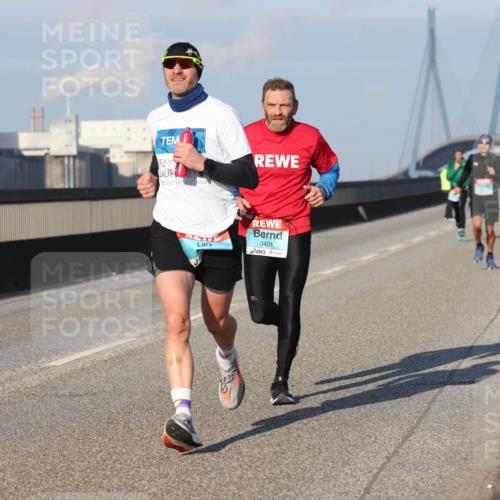 03.10.2025 - Köhlbrandbrückenlauf Lena Gebhardt http://msf.ph/oto/9103716 03.10.2025 09:38:10 Position 2 3401 meine-sportfotos.de