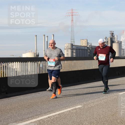 03.10.2025 - Köhlbrandbrückenlauf Lena Gebhardt http://msf.ph/oto/9103769 03.10.2025 10:12:28 Position 2 2513, 2418 meine-sportfotos.de