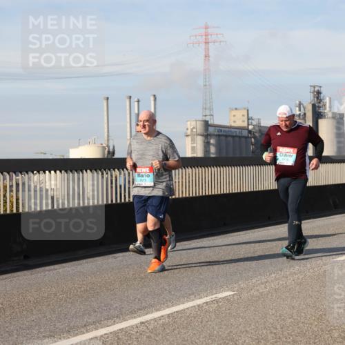 03.10.2025 - Köhlbrandbrückenlauf Lena Gebhardt http://msf.ph/oto/9103780 03.10.2025 10:12:28 Position 2 2513, 2418, 50 meine-sportfotos.de