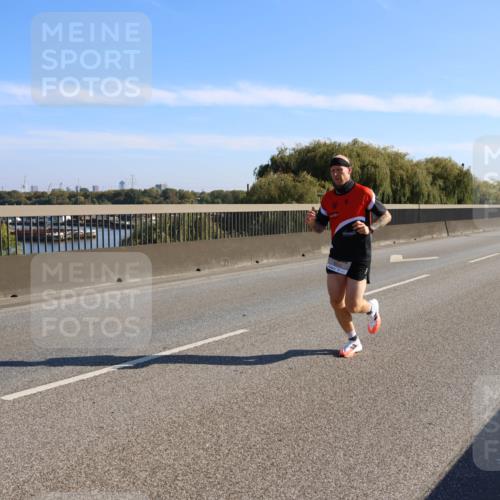03.10.2025 - Köhlbrandbrückenlauf Strokosch-Dieckow http://msf.ph/oto/9103787 03.10.2025 12:11:07 Position 3  meine-sportfotos.de