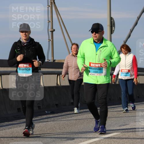 03.10.2025 - Köhlbrandbrückenlauf Strokosch-Dieckow http://msf.ph/oto/9103810 03.10.2025 10:15:37 Position 2 1241, 3396 meine-sportfotos.de