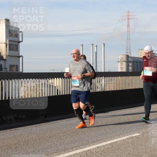 03.10.2025 - Köhlbrandbrückenlauf Lena Gebhardt http://msf.ph/oto/9103813 03.10.2025 10:12:28 Position 2 2513, 2418 meine-sportfotos.de