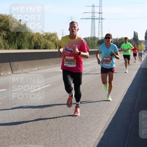 03.10.2025 - Köhlbrandbrückenlauf Strokosch-Dieckow http://msf.ph/oto/9103828 03.10.2025 12:11:17 Position 3 6482, 6241 meine-sportfotos.de