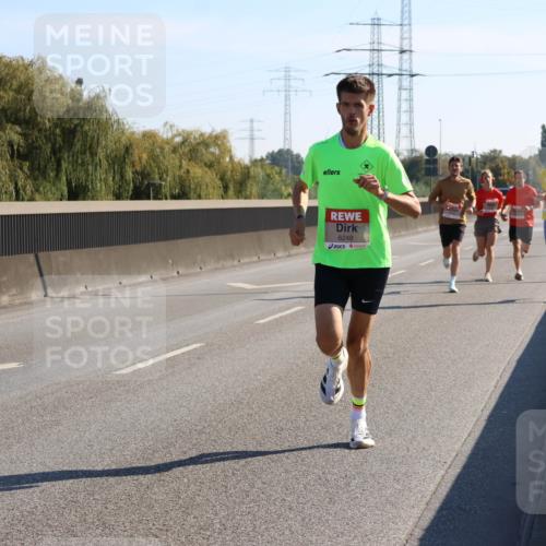 03.10.2025 - Köhlbrandbrückenlauf Strokosch-Dieckow http://msf.ph/oto/9103843 03.10.2025 12:11:21 Position 3 6248 meine-sportfotos.de