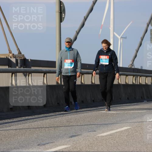 03.10.2025 - Köhlbrandbrückenlauf Strokosch-Dieckow http://msf.ph/oto/9103864 03.10.2025 10:16:07 Position 2 2691 meine-sportfotos.de