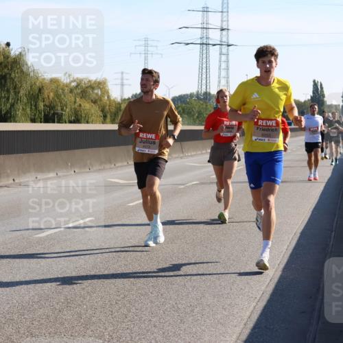 03.10.2025 - Köhlbrandbrückenlauf Strokosch-Dieckow http://msf.ph/oto/9103883 03.10.2025 12:11:24 Position 3 6253, 4072 meine-sportfotos.de