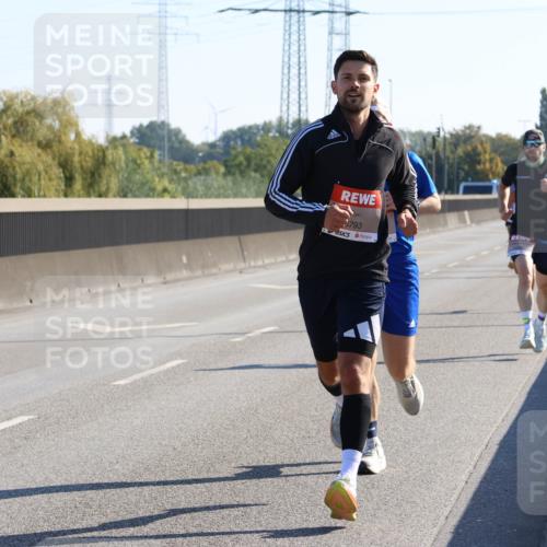 03.10.2025 - Köhlbrandbrückenlauf Strokosch-Dieckow http://msf.ph/oto/9103940 03.10.2025 12:11:34 Position 3 793 meine-sportfotos.de