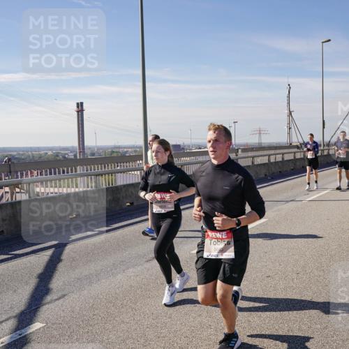 03.10.2025 - Köhlbrandbrückenlauf Michael Burmester http://msf.ph/oto/9103957 03.10.2025 12:48:20 Position 2 5640 meine-sportfotos.de