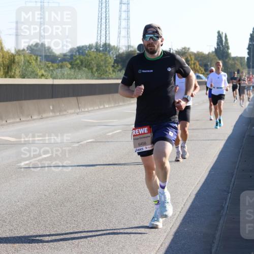 03.10.2025 - Köhlbrandbrückenlauf Strokosch-Dieckow http://msf.ph/oto/9103969 03.10.2025 12:11:37 Position 3 96, 6458 meine-sportfotos.de