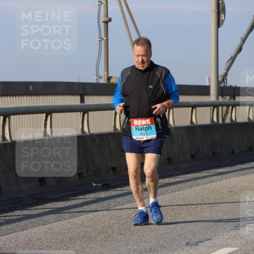 03.10.2025 - Köhlbrandbrückenlauf Strokosch-Dieckow http://msf.ph/oto/9103982 03.10.2025 10:16:54 Position 2 2611 meine-sportfotos.de