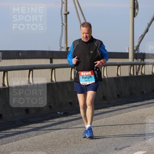 03.10.2025 - Köhlbrandbrückenlauf Strokosch-Dieckow http://msf.ph/oto/9103985 03.10.2025 10:16:54 Position 2 2611 meine-sportfotos.de