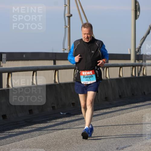 03.10.2025 - Köhlbrandbrückenlauf Strokosch-Dieckow http://msf.ph/oto/9103992 03.10.2025 10:16:54 Position 2 2611 meine-sportfotos.de