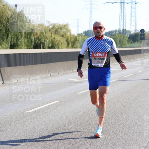 03.10.2025 - Köhlbrandbrückenlauf Strokosch-Dieckow http://msf.ph/oto/9103998 03.10.2025 12:11:45 Position 3 6552 meine-sportfotos.de