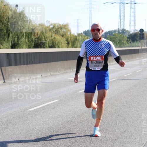 03.10.2025 - Köhlbrandbrückenlauf Strokosch-Dieckow http://msf.ph/oto/9104003 03.10.2025 12:11:45 Position 3 6552 meine-sportfotos.de