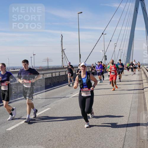 03.10.2025 - Köhlbrandbrückenlauf Michael Burmester http://msf.ph/oto/9104011 03.10.2025 12:48:23 Position 2 6512, 86 meine-sportfotos.de