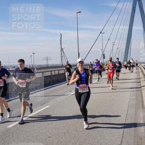 03.10.2025 - Köhlbrandbrückenlauf Michael Burmester http://msf.ph/oto/9104022 03.10.2025 12:48:23 Position 2 6049, 6512, 86 meine-sportfotos.de
