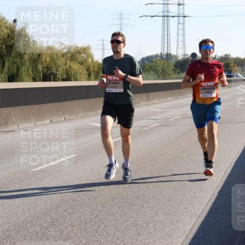 03.10.2025 - Köhlbrandbrückenlauf Strokosch-Dieckow http://msf.ph/oto/9104043 03.10.2025 12:11:55 Position 3 4058, 6422 meine-sportfotos.de
