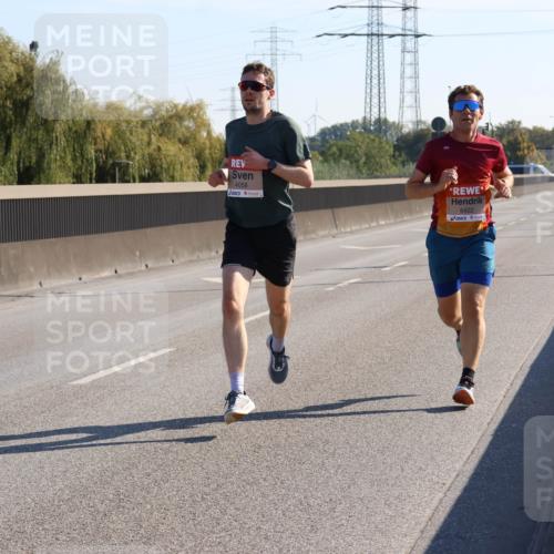 03.10.2025 - Köhlbrandbrückenlauf Strokosch-Dieckow http://msf.ph/oto/9104046 03.10.2025 12:11:55 Position 3 4058, 6422 meine-sportfotos.de