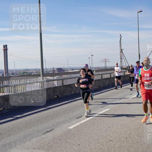 03.10.2025 - Köhlbrandbrückenlauf Michael Burmester http://msf.ph/oto/9104076 03.10.2025 12:48:25 Position 2 86 meine-sportfotos.de