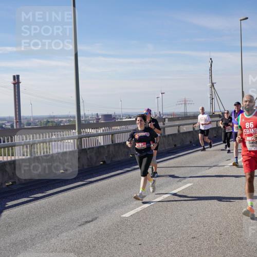 03.10.2025 - Köhlbrandbrückenlauf Michael Burmester http://msf.ph/oto/9104089 03.10.2025 12:48:26 Position 2 86, 5084 meine-sportfotos.de