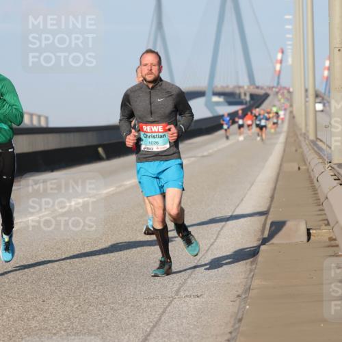 03.10.2025 - Köhlbrandbrückenlauf Lena Gebhardt http://msf.ph/oto/9104103 03.10.2025 09:38:19 Position 2 1187, 1026, 7 meine-sportfotos.de