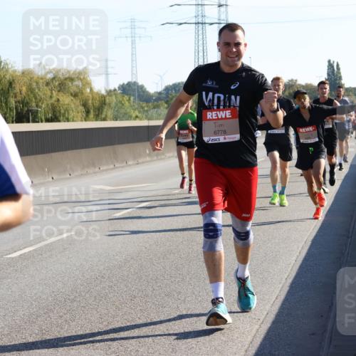 03.10.2025 - Köhlbrandbrückenlauf Strokosch-Dieckow http://msf.ph/oto/9104137 03.10.2025 12:12:10 Position 3 6778, 6804 meine-sportfotos.de
