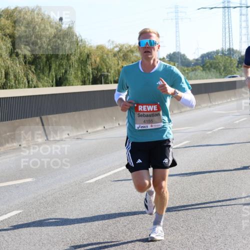 03.10.2025 - Köhlbrandbrückenlauf Strokosch-Dieckow http://msf.ph/oto/9104230 03.10.2025 12:12:17 Position 3 4155, 4104, 5786 meine-sportfotos.de
