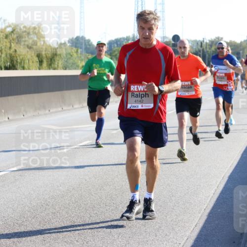 03.10.2025 - Köhlbrandbrückenlauf Strokosch-Dieckow http://msf.ph/oto/9104283 03.10.2025 12:12:25 Position 3 4142, 5765 meine-sportfotos.de