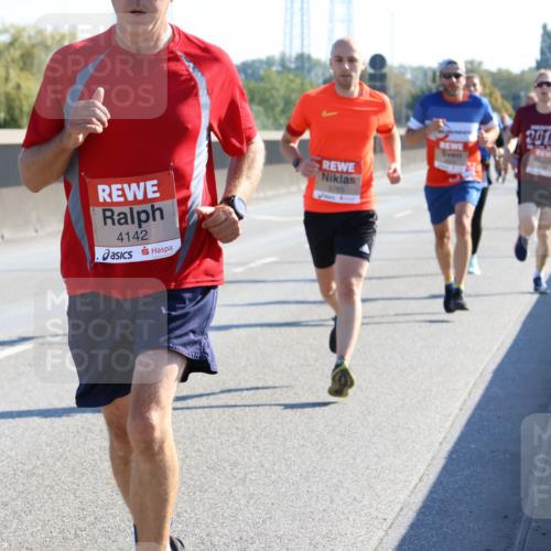 03.10.2025 - Köhlbrandbrückenlauf Strokosch-Dieckow http://msf.ph/oto/9104295 03.10.2025 12:12:26 Position 3 4142, 5765, 2018 meine-sportfotos.de