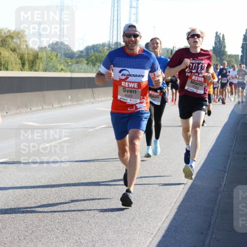 03.10.2025 - Köhlbrandbrückenlauf Strokosch-Dieckow http://msf.ph/oto/9104307 03.10.2025 12:12:28 Position 3 4023, 2013, 6333 meine-sportfotos.de