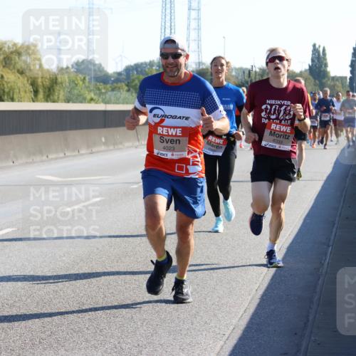03.10.2025 - Köhlbrandbrückenlauf Strokosch-Dieckow http://msf.ph/oto/9104325 03.10.2025 12:12:28 Position 3 4023, 2013, 6333 meine-sportfotos.de