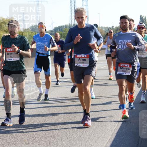 03.10.2025 - Köhlbrandbrückenlauf Strokosch-Dieckow http://msf.ph/oto/9104393 03.10.2025 12:12:38 Position 3 4209, 4001, 4034, 6002, 4030 meine-sportfotos.de