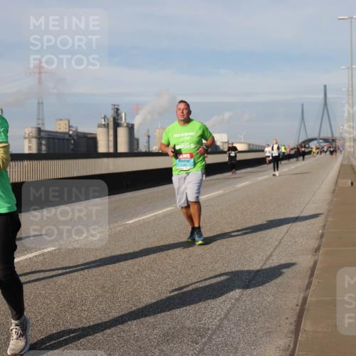 03.10.2025 - Köhlbrandbrückenlauf Lena Gebhardt http://msf.ph/oto/9104396 03.10.2025 10:12:34 Position 2 3040 meine-sportfotos.de