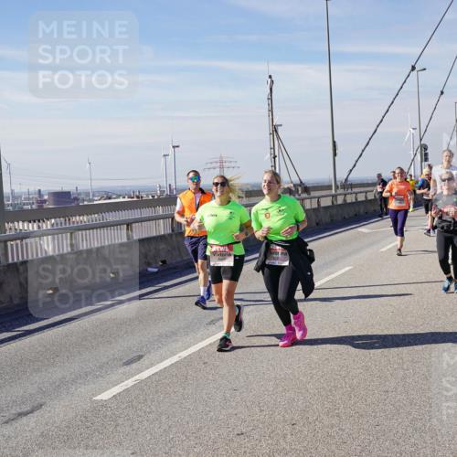 03.10.2025 - Köhlbrandbrückenlauf Michael Burmester http://msf.ph/oto/9104400 03.10.2025 12:48:37 Position 2  meine-sportfotos.de