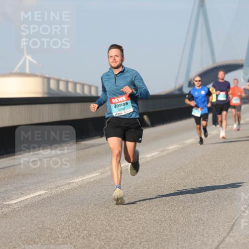03.10.2025 - Köhlbrandbrückenlauf Lena Gebhardt http://msf.ph/oto/9104438 03.10.2025 09:38:39 Position 2 3350 meine-sportfotos.de