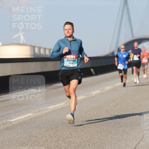 03.10.2025 - Köhlbrandbrückenlauf Lena Gebhardt http://msf.ph/oto/9104453 03.10.2025 09:38:40 Position 2 3350 meine-sportfotos.de