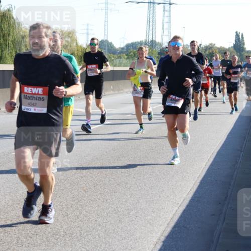 03.10.2025 - Köhlbrandbrückenlauf Strokosch-Dieckow http://msf.ph/oto/9104457 03.10.2025 12:12:51 Position 3 78, 4042 meine-sportfotos.de