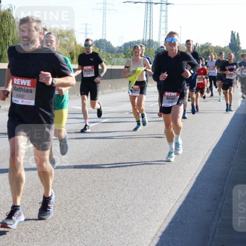 03.10.2025 - Köhlbrandbrückenlauf Strokosch-Dieckow http://msf.ph/oto/9104462 03.10.2025 12:12:51 Position 3 4042, 4248 meine-sportfotos.de