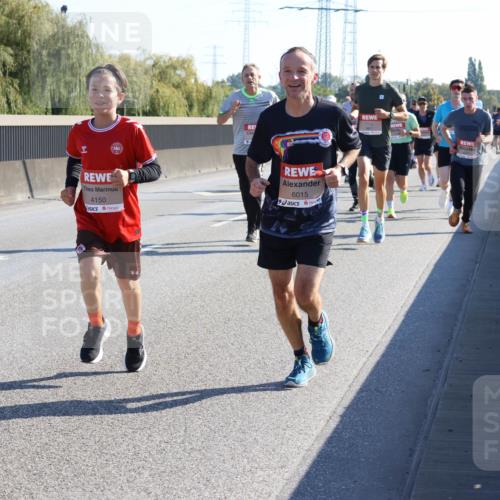 03.10.2025 - Köhlbrandbrückenlauf Strokosch-Dieckow http://msf.ph/oto/9104520 03.10.2025 12:12:56 Position 3 4150, 6015 meine-sportfotos.de