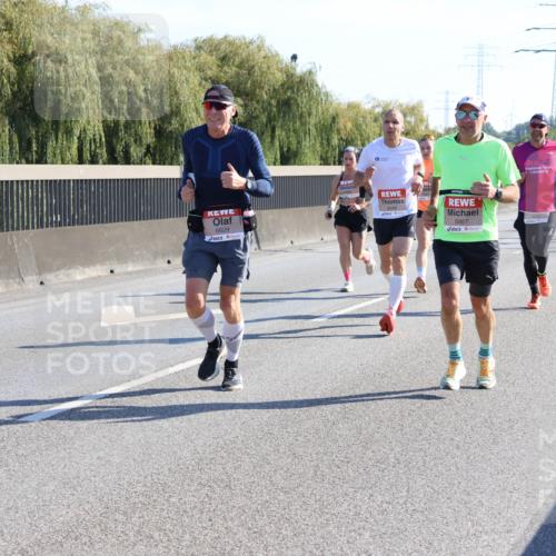 03.10.2025 - Köhlbrandbrückenlauf Strokosch-Dieckow http://msf.ph/oto/9104594 03.10.2025 12:13:07 Position 3 6629, 4046, 5957 meine-sportfotos.de
